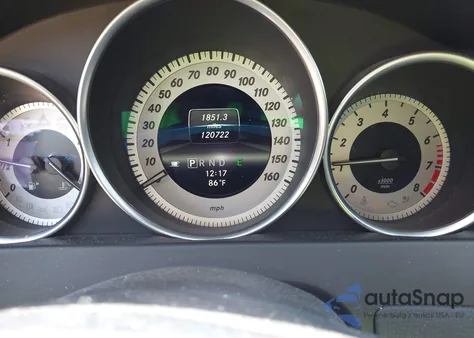 2013 Mercedes-Benz C 300 Luxury 4Matic/Sport 4Matic z USA, uszkodzony, nr VIN WDDGF8AB5DA884406